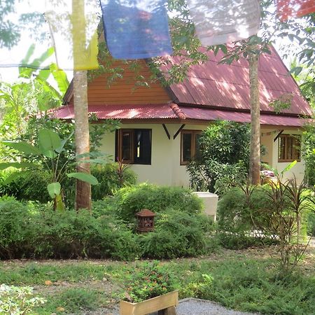 Hotel Manora Garden à Phang Nga Chambre photo