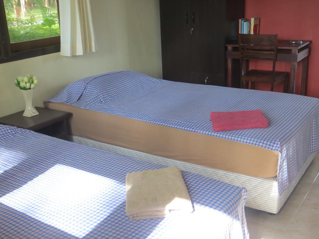 Hotel Manora Garden à Phang Nga Chambre photo