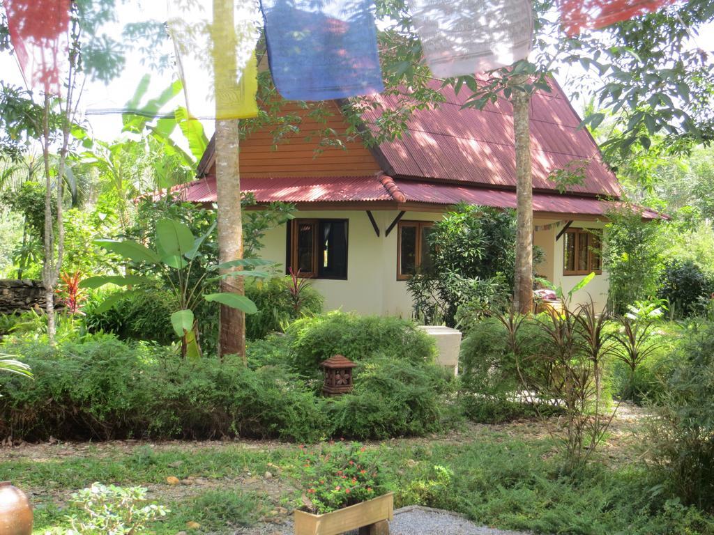Hotel Manora Garden à Phang Nga Chambre photo